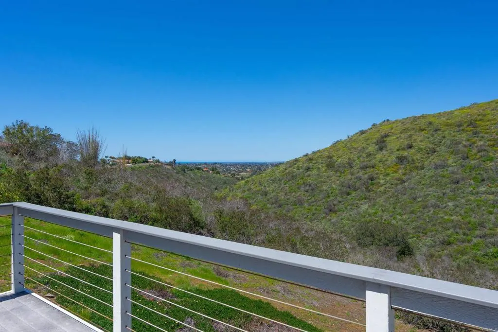 https://cdn.realtyfeed.com/cdn/127/306042374/298e5c8ebbada235d4d616090d8fc2f0.webp