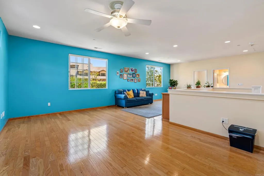 https://cdn.realtyfeed.com/cdn/127/306042374/338753f615e410cd937bac4f9ba1ffc4.webp