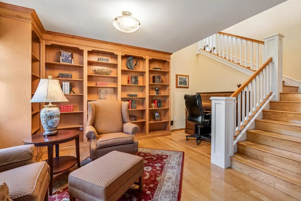 https://cdn.realtyfeed.com/cdn/127/306042374/626e84949440afc9dab7452b5be0a906.webp