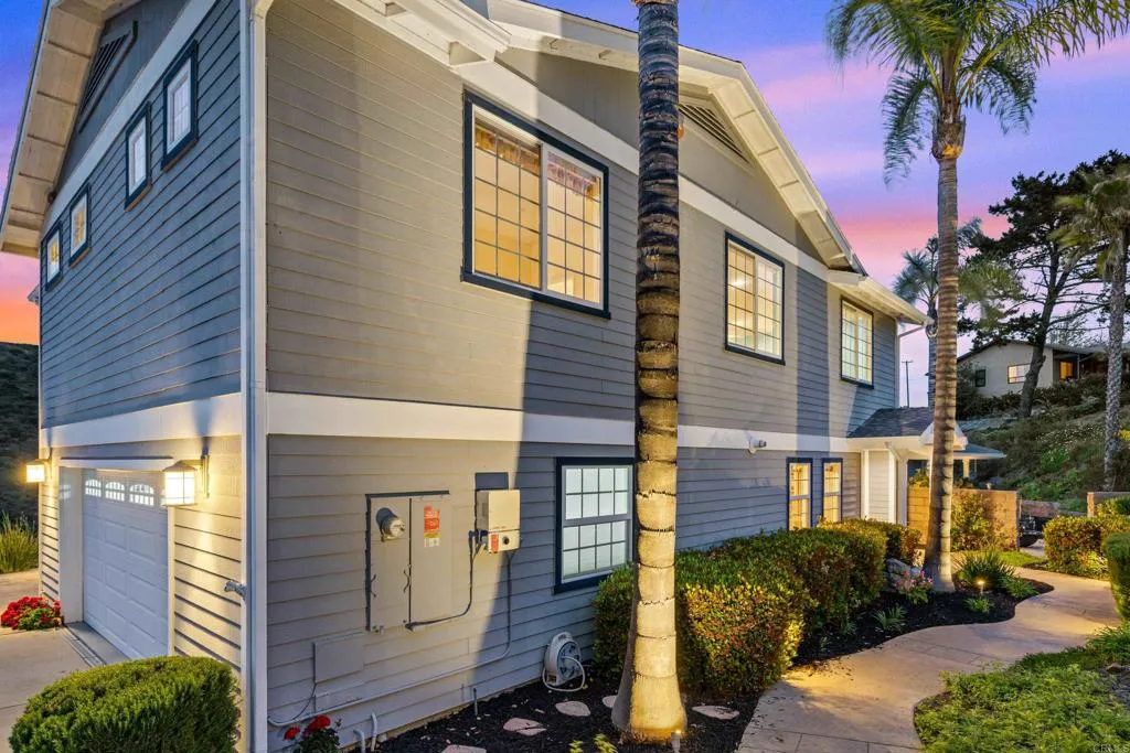https://cdn.realtyfeed.com/cdn/127/306042374/706cf1803bb1c101521dfc4d7d8734c1.webp