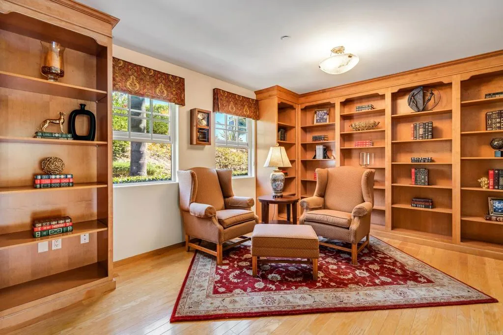 https://cdn.realtyfeed.com/cdn/127/306042374/804040e0a12e687a2c2143576f0a72c4.webp