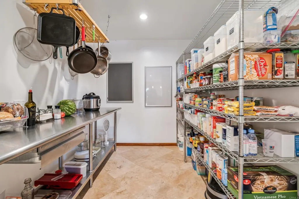 https://cdn.realtyfeed.com/cdn/127/306042374/94e0c61fcbbaa6f80cd2b4930b61298e.webp