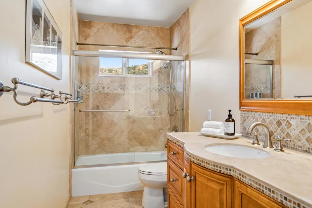 https://cdn.realtyfeed.com/cdn/127/306042374/f6e94753102abf134d1632dc12784f1e.webp