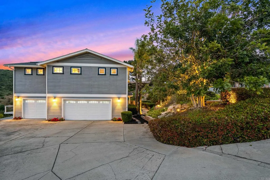 https://cdn.realtyfeed.com/cdn/127/306042374/fa937c303713918e51ae649fce0d8c11.webp
