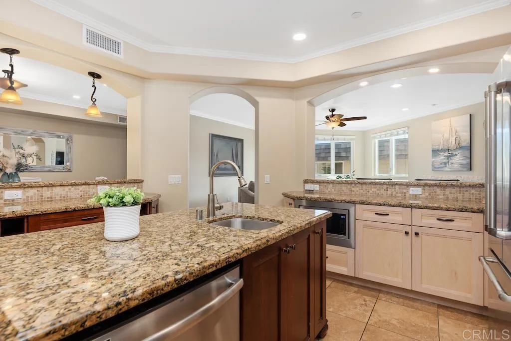 https://cdn.realtyfeed.com/cdn/127/306043902/7d64c9980515492a78340349131a2bd4.webp