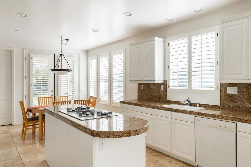 https://cdn.realtyfeed.com/cdn/127/306046354/5e625cbedf164b72eb191d9179a18477.webp