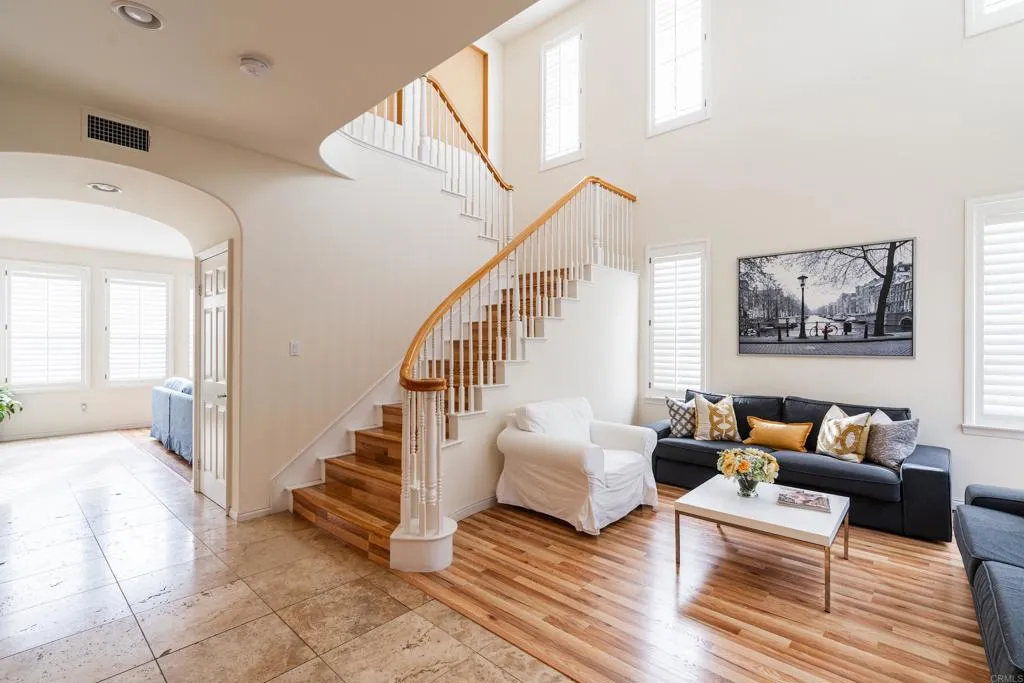 https://cdn.realtyfeed.com/cdn/127/306046354/ebae1eb006870accd87817f459c98875.webp