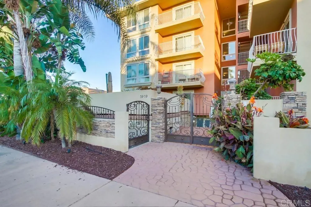 https://cdn.realtyfeed.com/cdn/127/306049569/c7d4375d1b10688e4c95dbd3bbd54f2a.webp