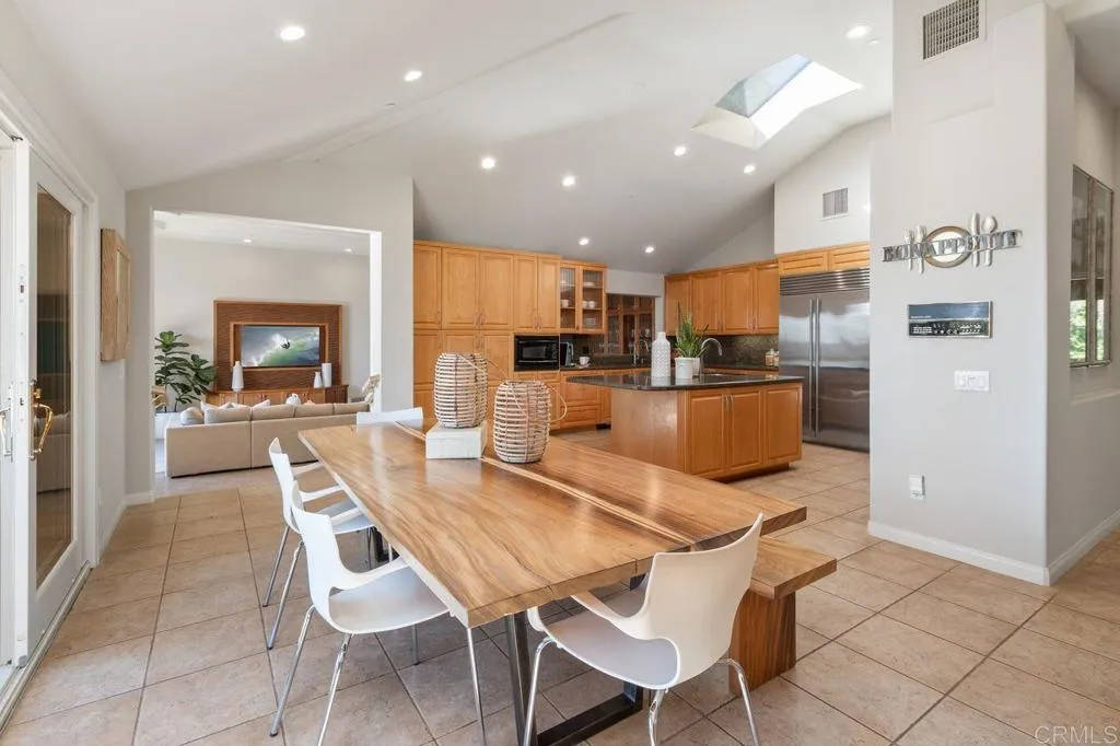 https://cdn.realtyfeed.com/cdn/127/306050095/2bd00e9af683010f2762a49837b07873.webp