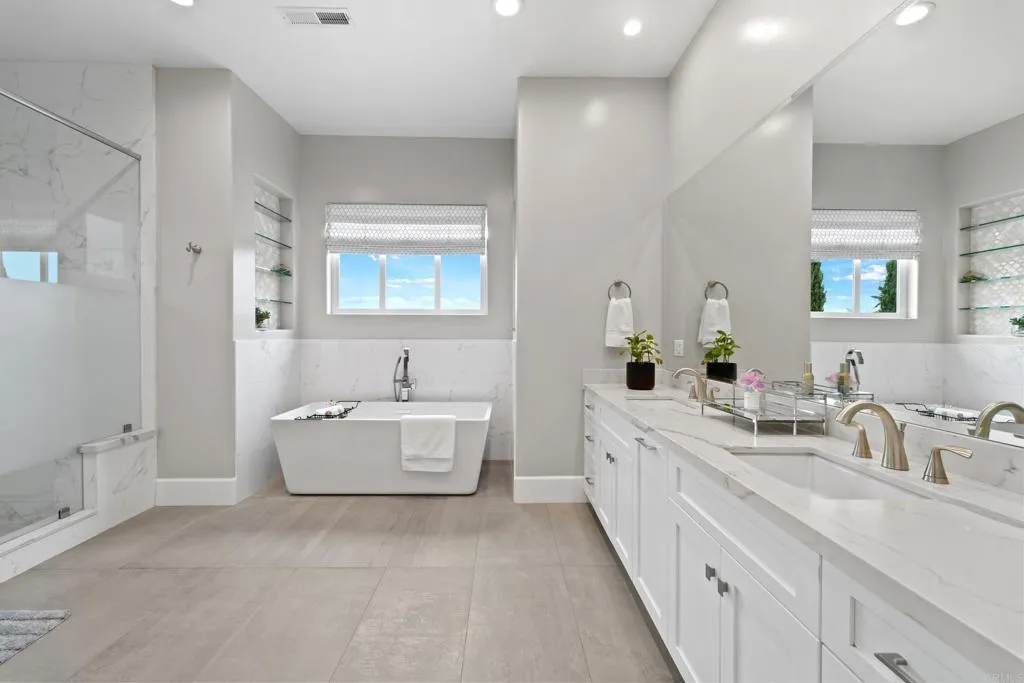 https://cdn.realtyfeed.com/cdn/127/306050778/132589e6061342117a26187f98632bd4.webp
