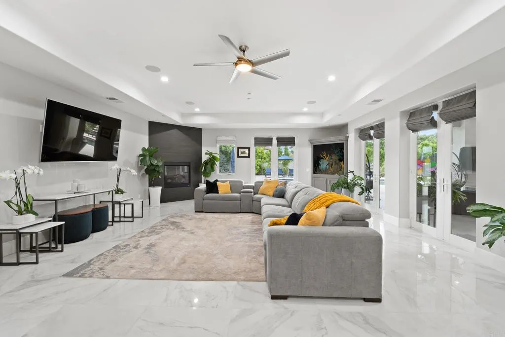 https://cdn.realtyfeed.com/cdn/127/306050778/25725996bdd762e5ab209445b36f1a23.webp