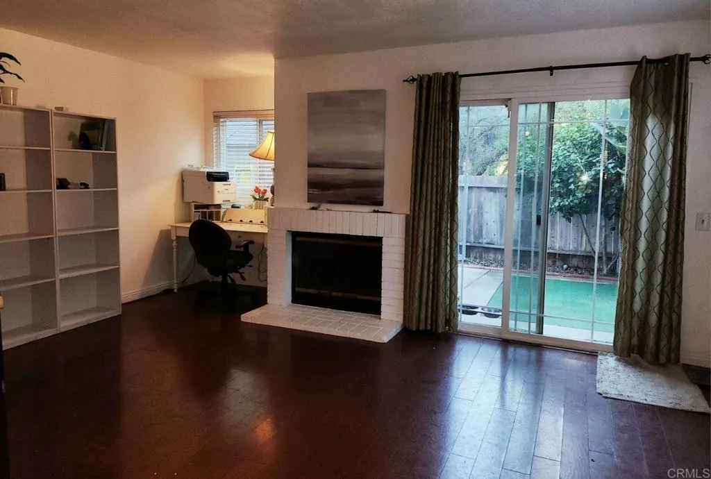 Photo #5: PTP2305522 Listing 