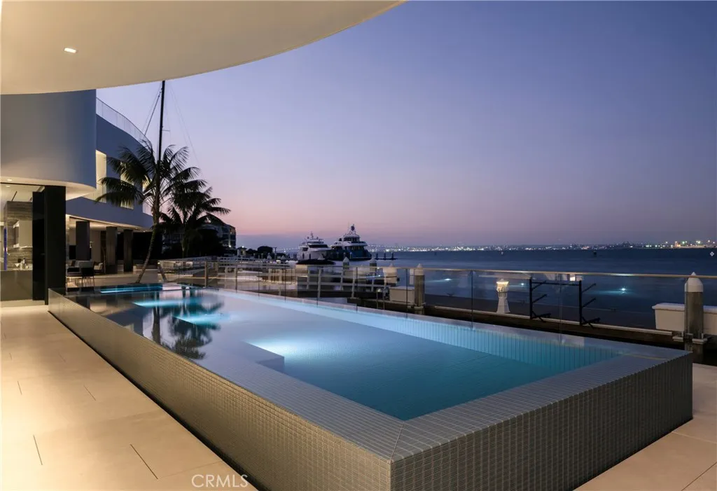 https://cdn.realtyfeed.com/cdn/127/306052868/04b49bc6d55bb29b29f19e89997c06a8.webp