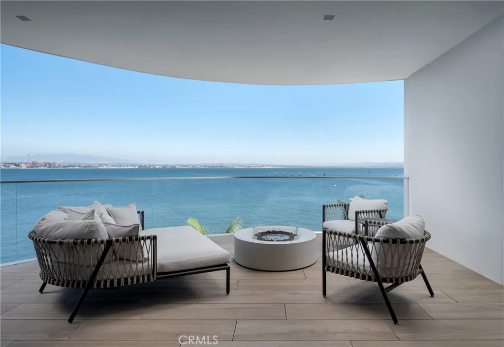 https://cdn.realtyfeed.com/cdn/127/306052868/39e0f61c145147d848dc70e55fb874b7.webp