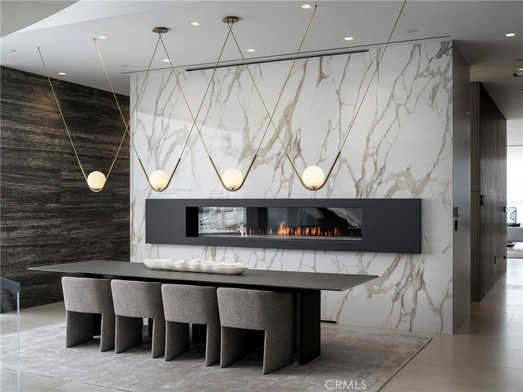 https://cdn.realtyfeed.com/cdn/127/306052868/e8b802d2edf9f3d7f3a00edf8112431d.webp