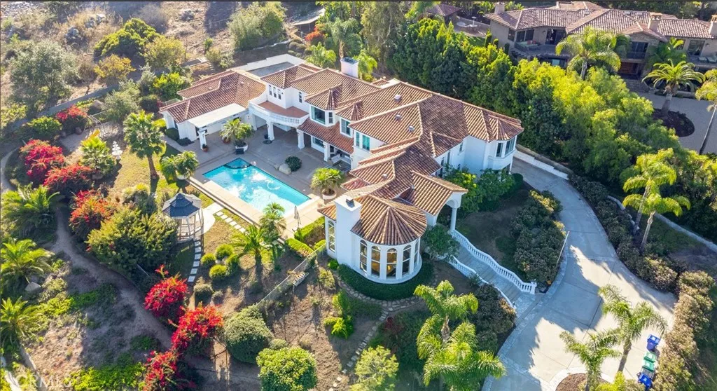 https://cdn.realtyfeed.com/cdn/127/306053071/21f3544e8339534f9025111976f090fc.webp