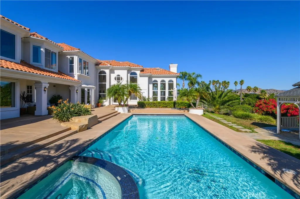 https://cdn.realtyfeed.com/cdn/127/306053071/34d831ed11e67fe7757e408f1242871a.webp