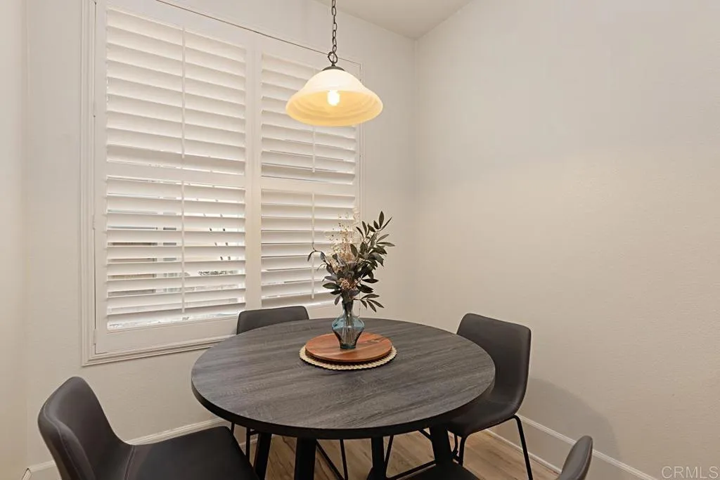 https://cdn.realtyfeed.com/cdn/127/306056464/db8f5215589273d7a85a19a603963d0c.webp