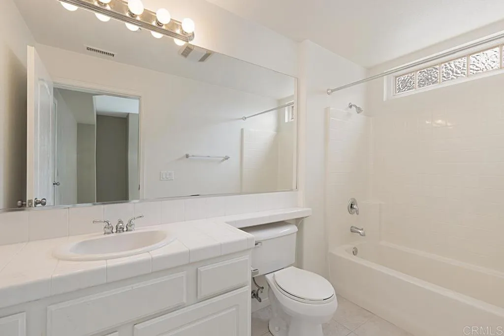 https://cdn.realtyfeed.com/cdn/127/306056464/edf5305caf8560e457f4e94ff7dbeaeb.webp