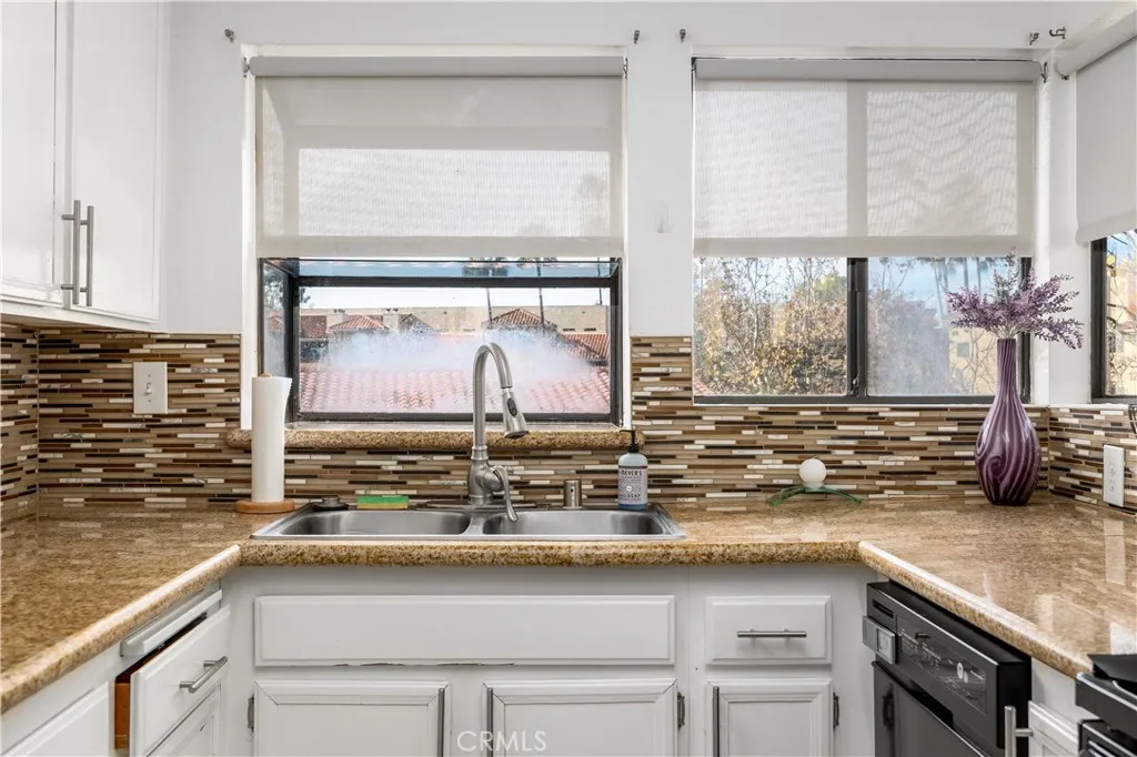 https://cdn.realtyfeed.com/cdn/127/306058480/2788906c49284b5b30a1fe823d3e1b9d.webp