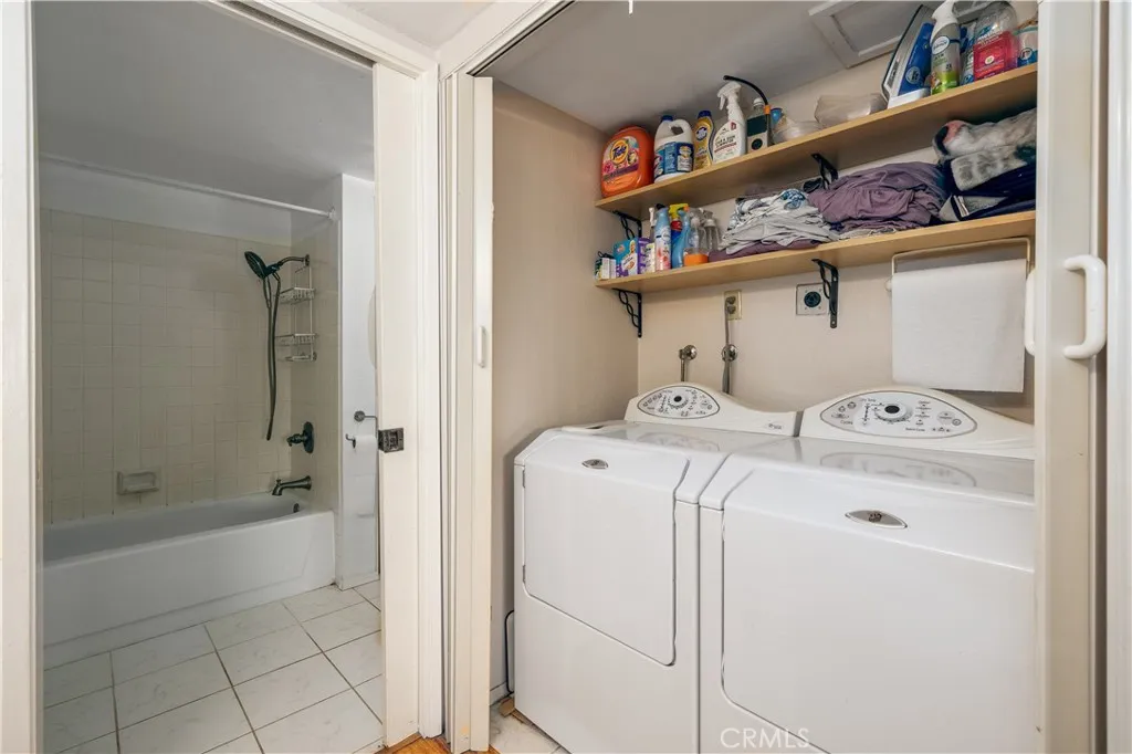 https://cdn.realtyfeed.com/cdn/127/306058480/2c84b97e6e84f585b5afdde2054dbeca.webp