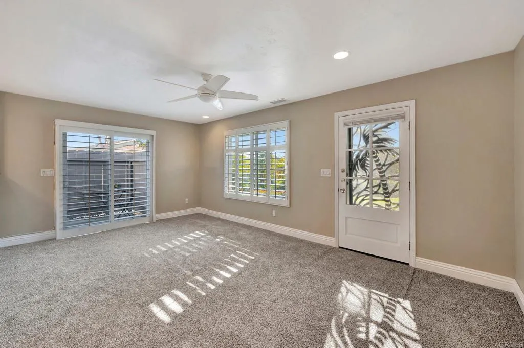 Photo #5: PTP2305781 Listing 