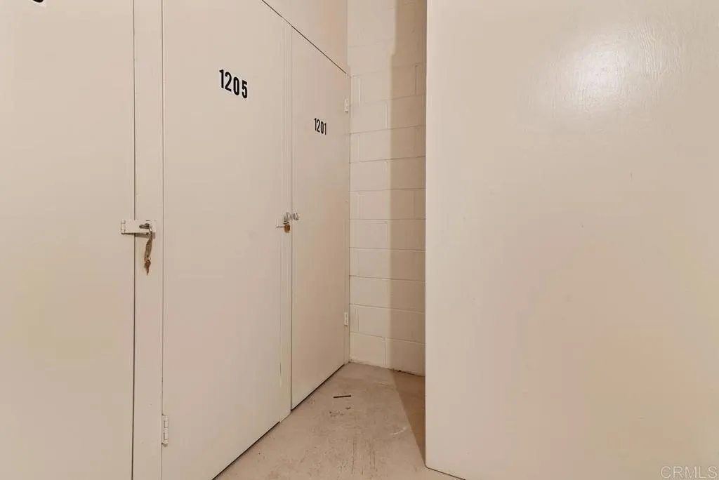 https://cdn.realtyfeed.com/cdn/127/306061007/6bb0f96e5f5f0f4768c572c9b113e3e7.webp