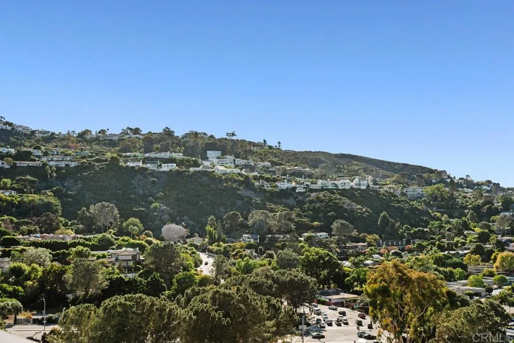 https://cdn.realtyfeed.com/cdn/127/306061007/b0332b8c57f3a399c2f4c5e33452b9d4.webp