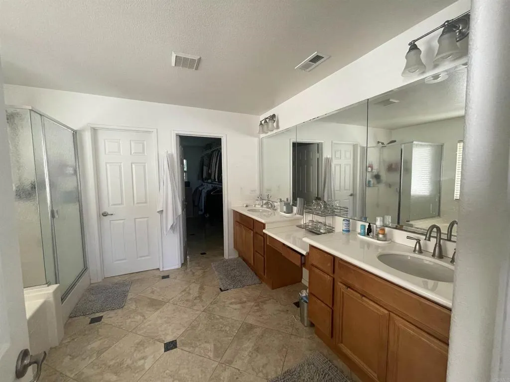 https://cdn.realtyfeed.com/cdn/127/306061227/b02c514696fa8ec9c6107e557195ec80.webp