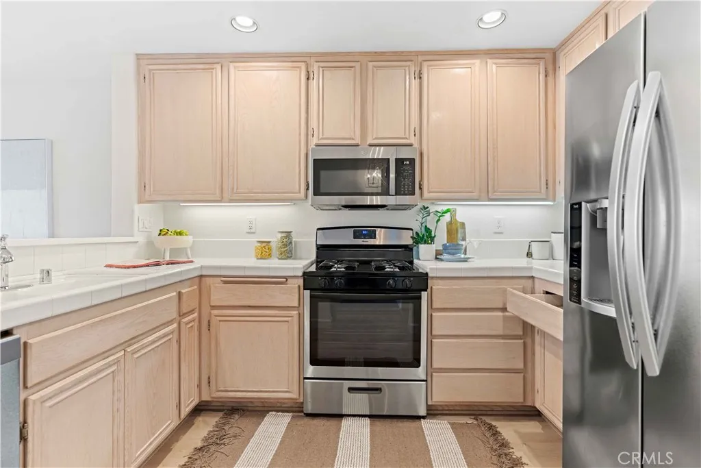 https://cdn.realtyfeed.com/cdn/127/306061509/5b5308cffa631504b4a21ee493aee70d.webp
