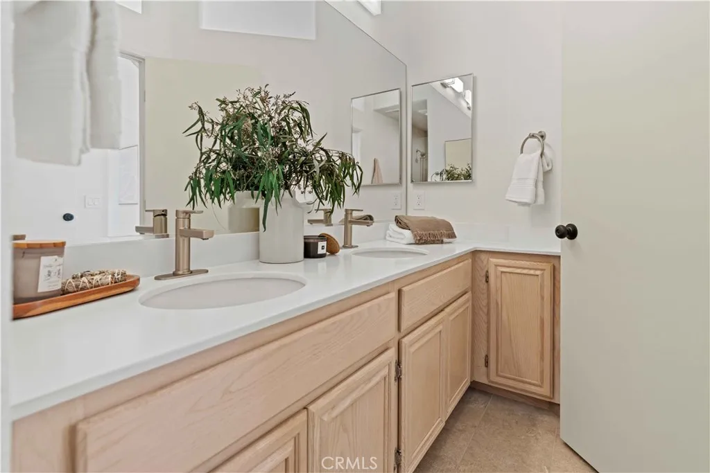 https://cdn.realtyfeed.com/cdn/127/306061509/aca1bbd4c3741f25309ba98f43700c54.webp