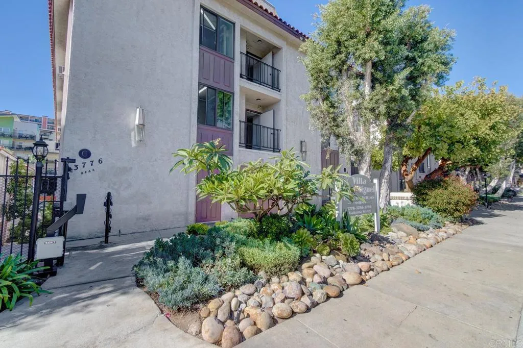 Photo #2: PTP2305858 Listing 