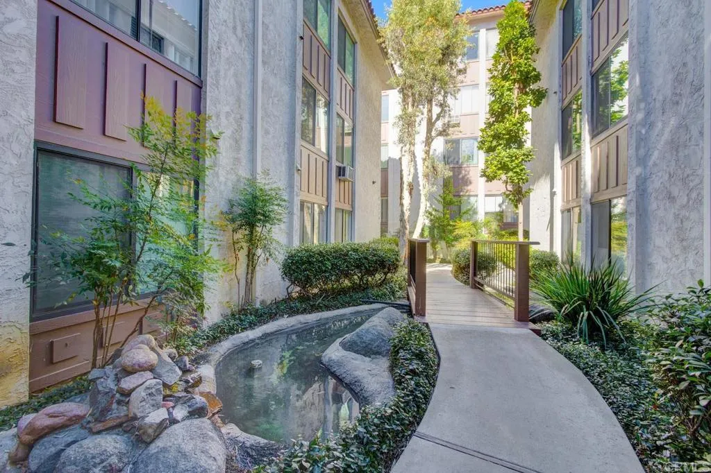 Photo #6: PTP2305858 Listing 