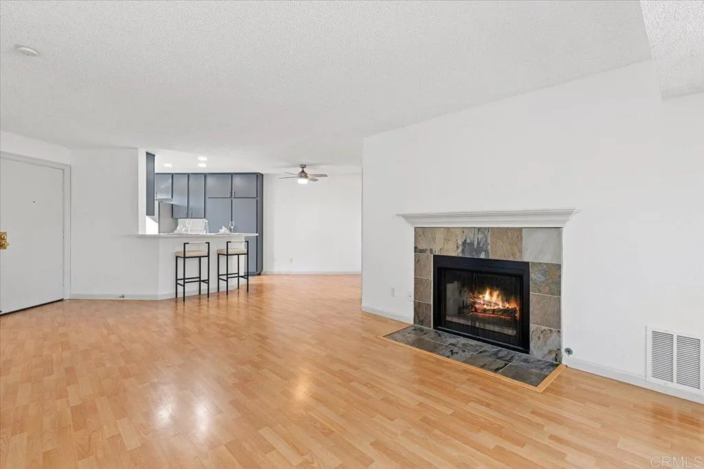 Photo #5: NDP2309144 Listing 
