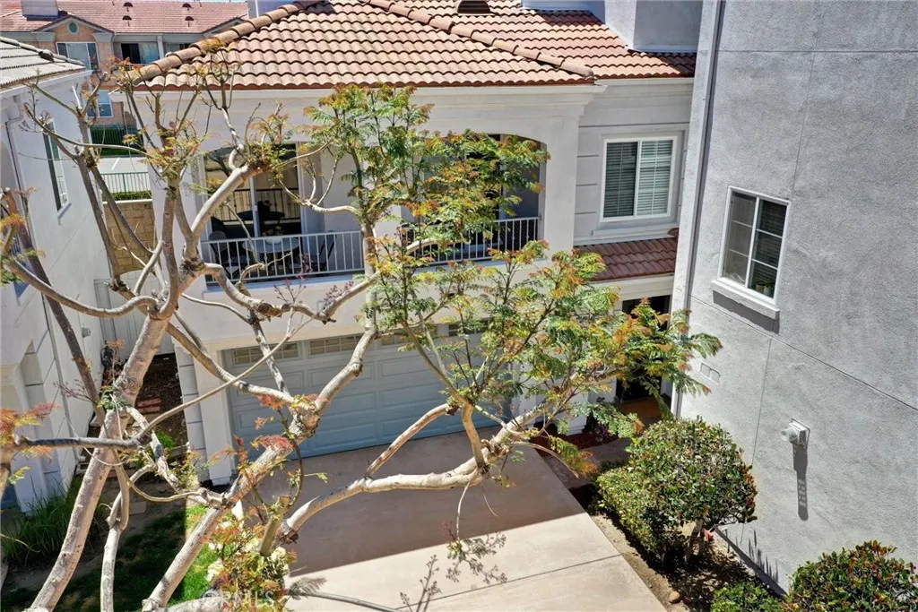 Photo #3: OC23220340 Listing 