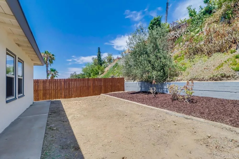 https://cdn.realtyfeed.com/cdn/127/306066579/15edaa5d9af1555e520ea55339fab2a2.webp