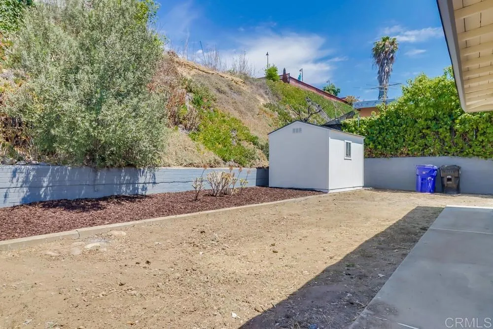 https://cdn.realtyfeed.com/cdn/127/306066579/4945842de4c0c7994bc00d0c8309975d.webp