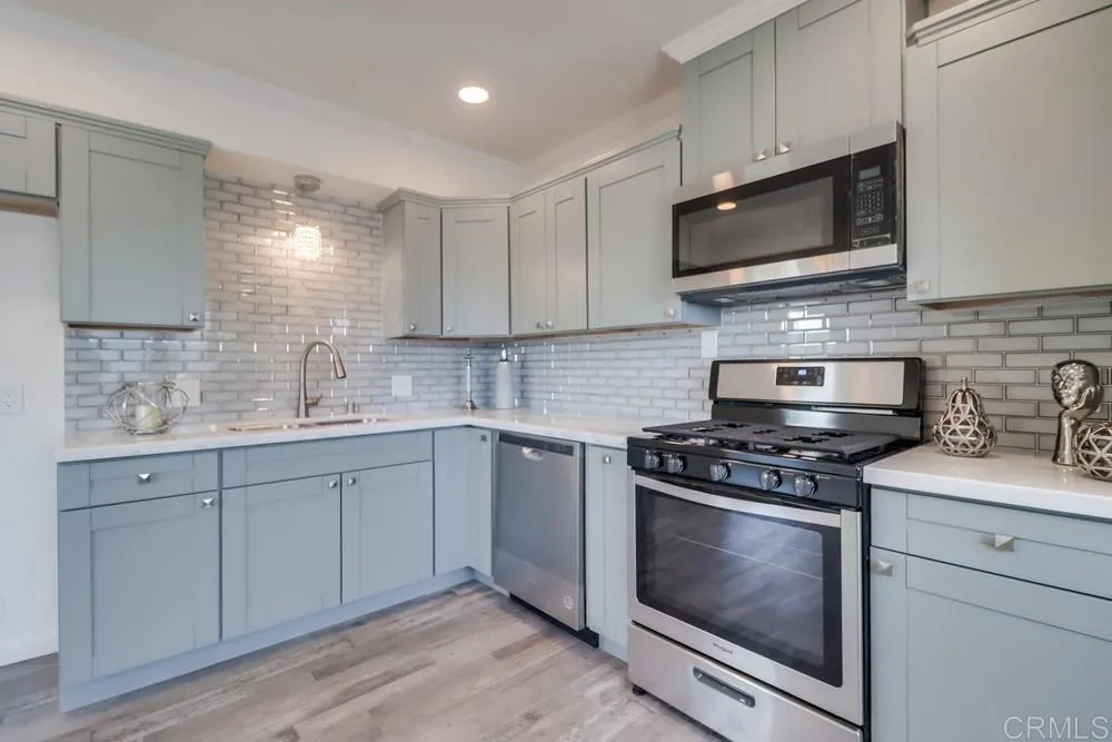 https://cdn.realtyfeed.com/cdn/127/306066579/7919dd99a9103784b841662917bec6c4.webp