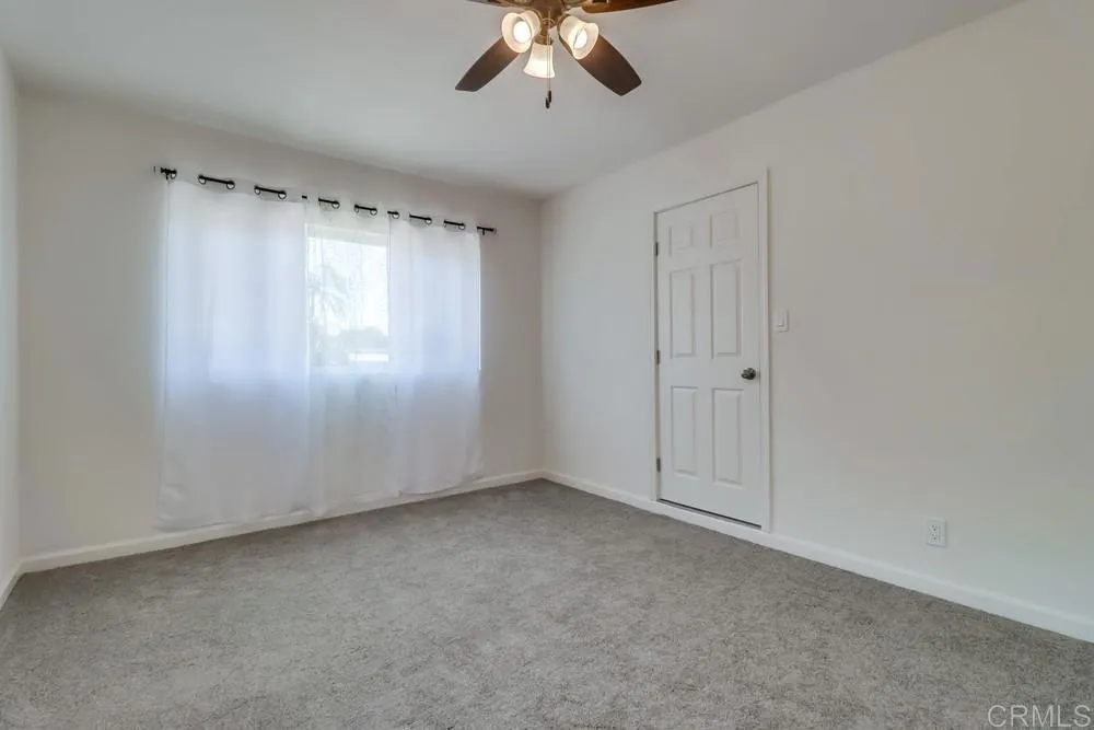 https://cdn.realtyfeed.com/cdn/127/306066579/8d8a3eb5bf1eee4705fe0c0779ee188b.webp