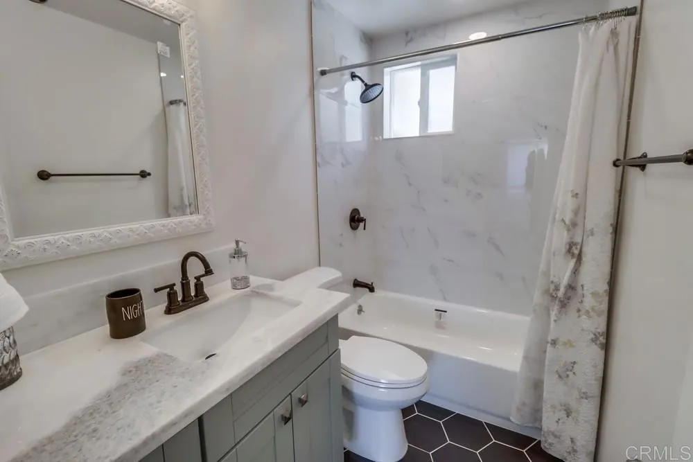https://cdn.realtyfeed.com/cdn/127/306066579/e4e817c213a8d0684bdc9813d01659d9.webp