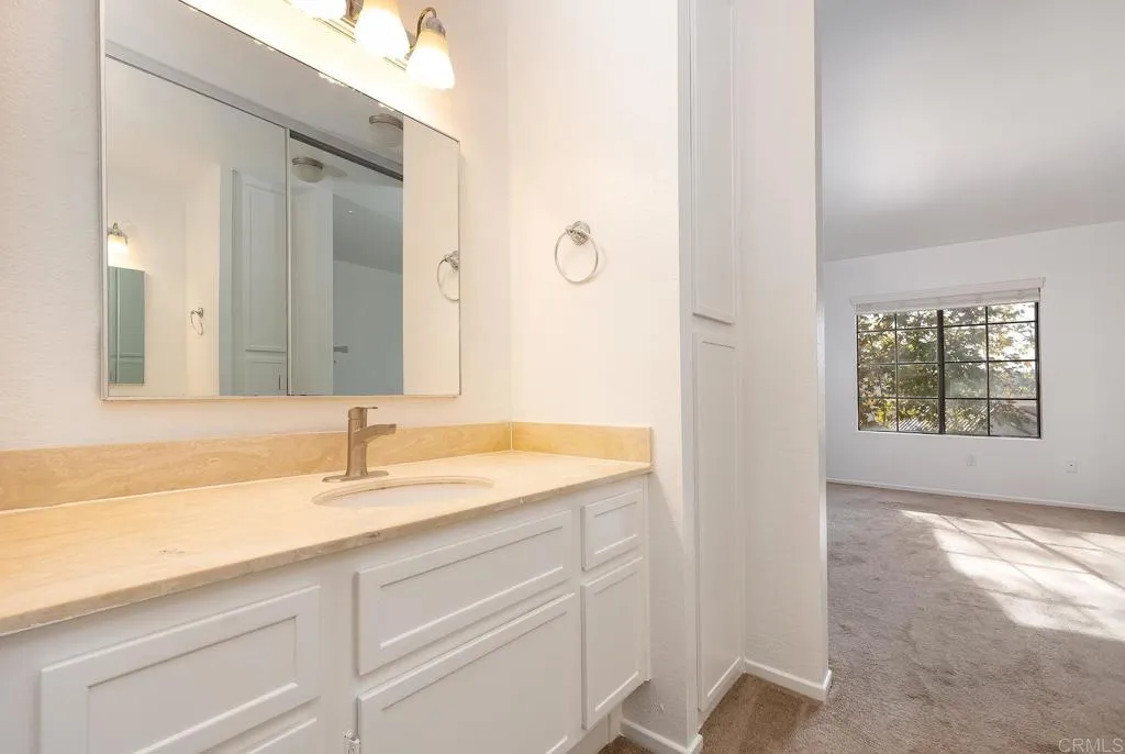 Photo #4: PTP2306005 Listing 