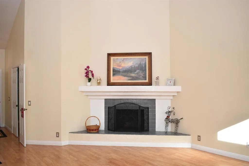 Photo #4: NDP2309456 Listing 