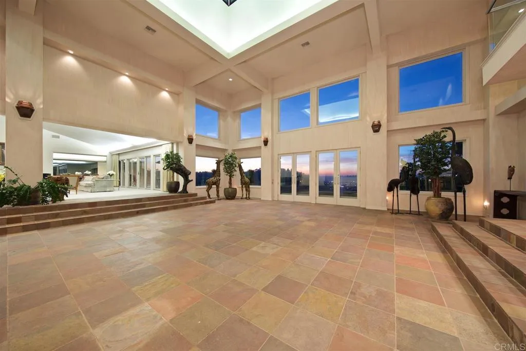 https://cdn.realtyfeed.com/cdn/127/306071508/24674d0142253d4aae210158d91100d0.webp