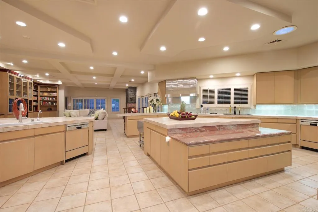 https://cdn.realtyfeed.com/cdn/127/306071508/6001d78256f2bdaec93e30624d938816.webp