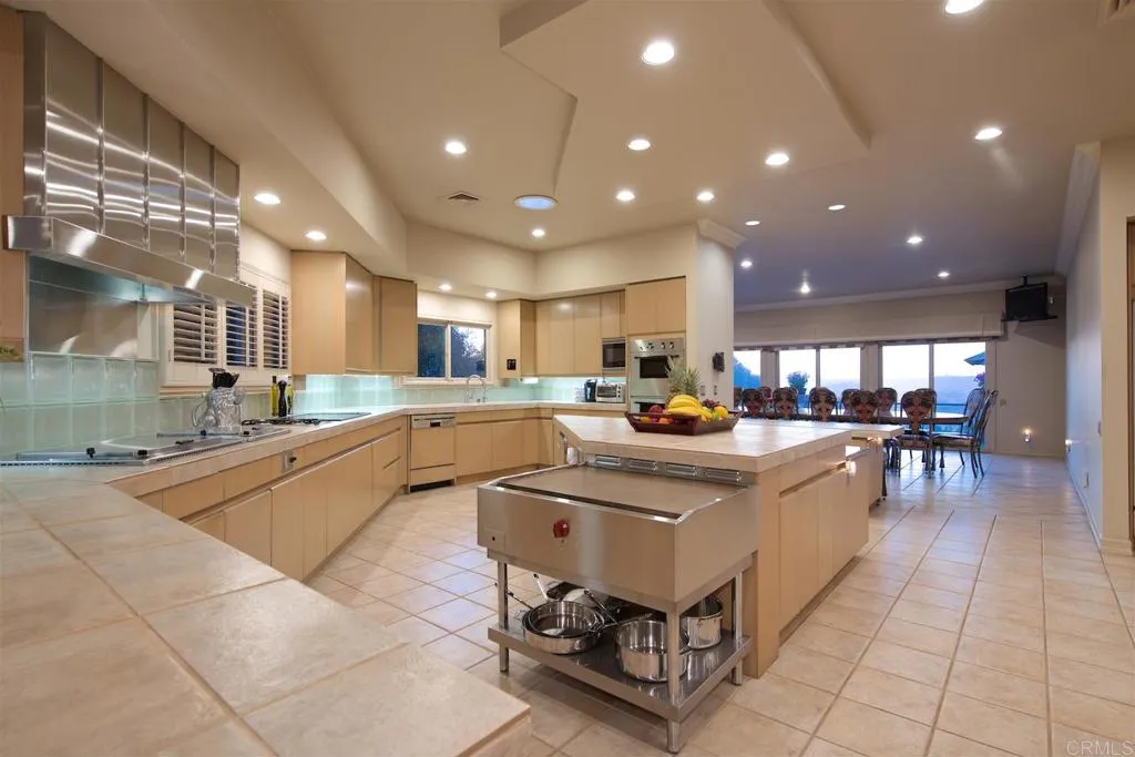 https://cdn.realtyfeed.com/cdn/127/306071508/c1662fe81ad0337fd40ddf648dd245e6.webp