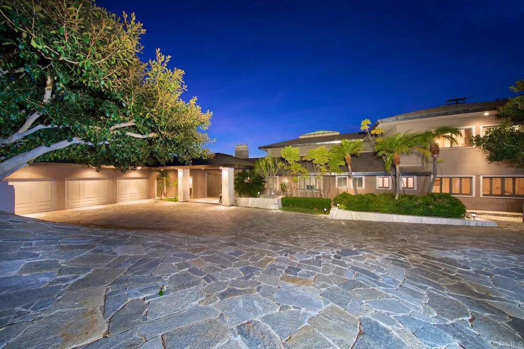 https://cdn.realtyfeed.com/cdn/127/306071508/d16af69085ee7cfd84845ff703bc2d9f.webp