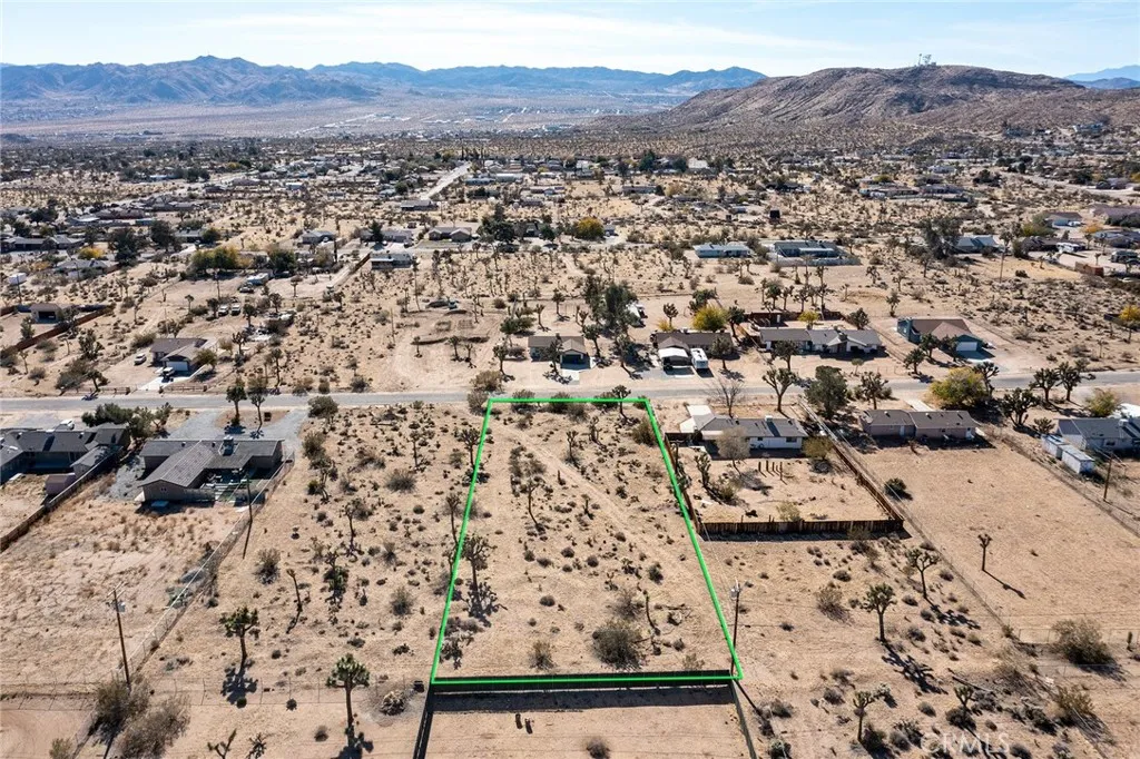 58700 Sun Via, Yucca Valley, Ca 91184 - Photo 4 of 16, Yucca Valley, CA