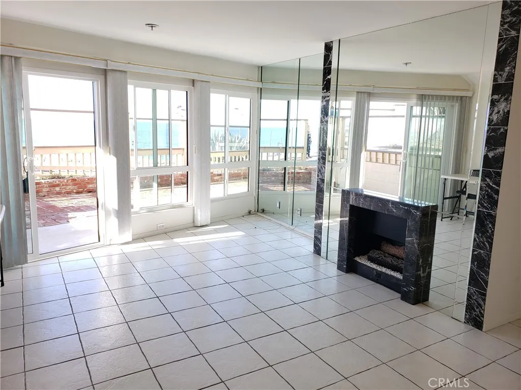 625 Esplanade Unit 4, Redondo Beach, Ca 90277 - Photo 4 of 33, Redondo Beach, CA
