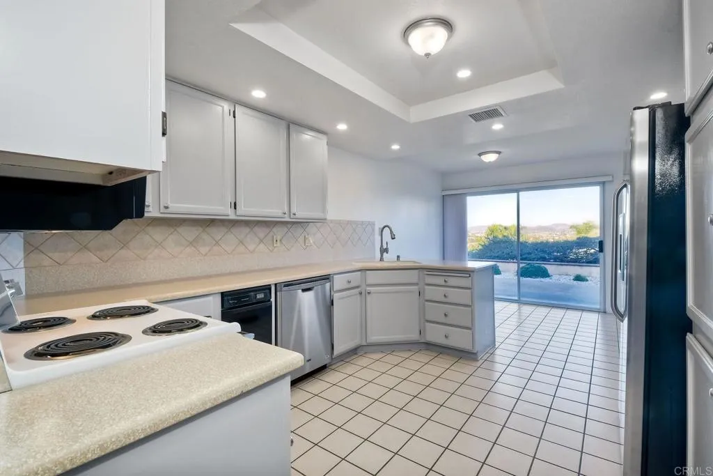 Photo #5: NDP2309594 Listing 