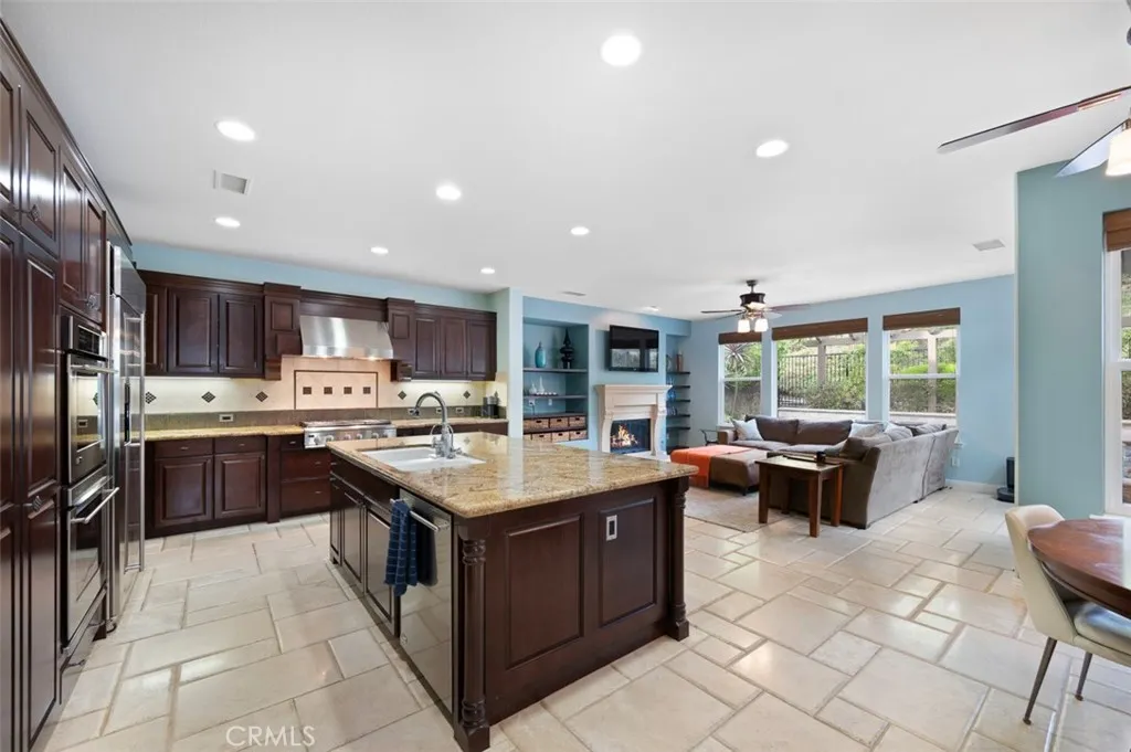 27694  Manor Hill Rd